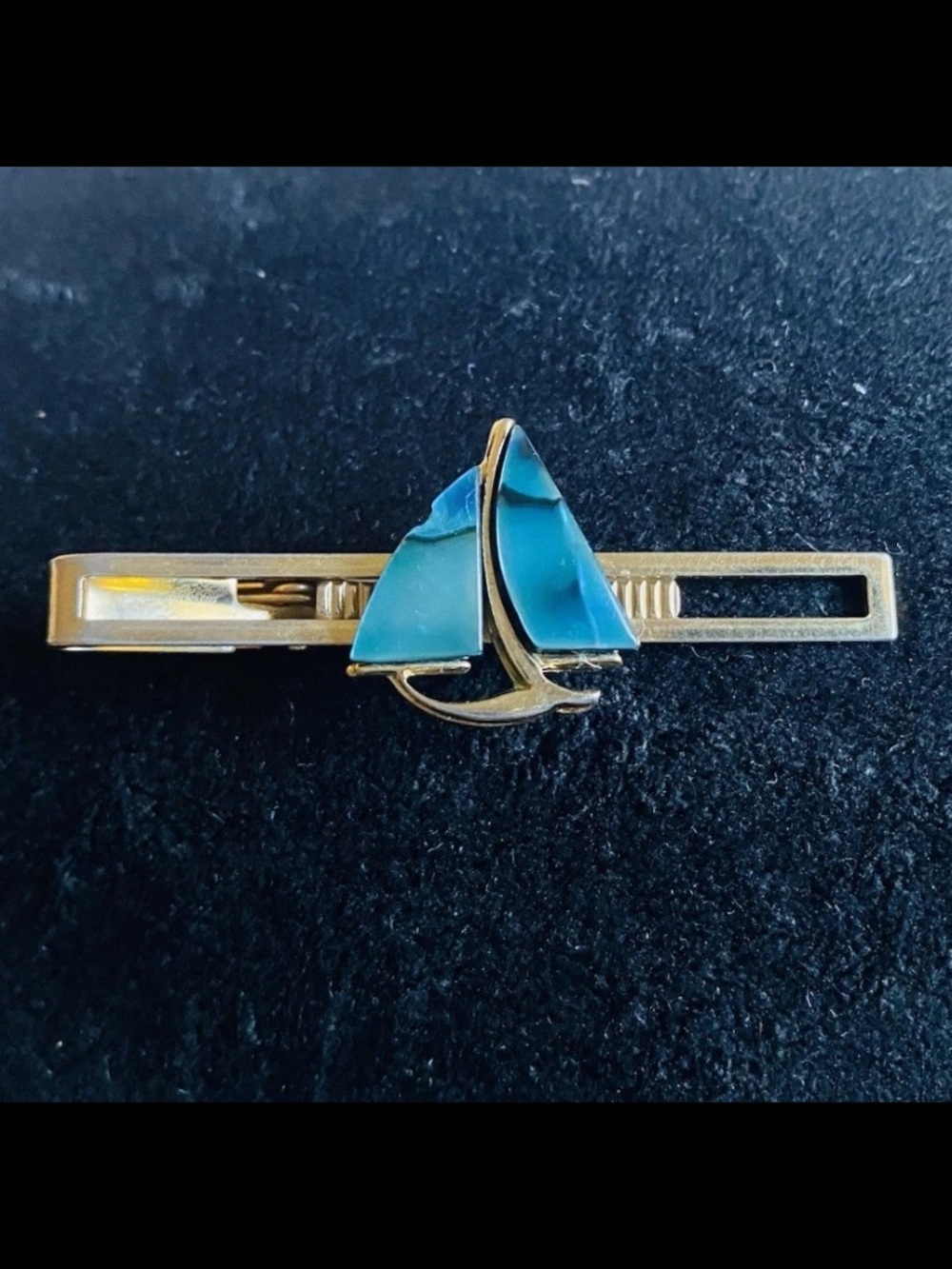 Men's Stratton Wedgewood Sailboat Abalone Necktie Clip Gold Toned Blue Nautical